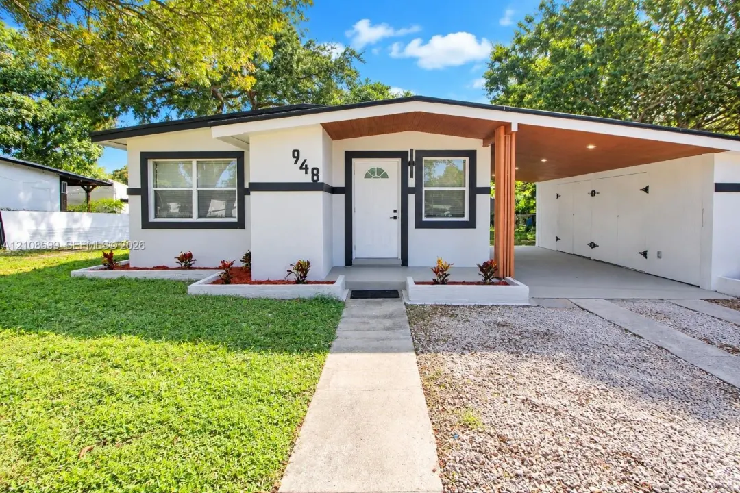Address Withheld, Fort Lauderdale, FL 33311