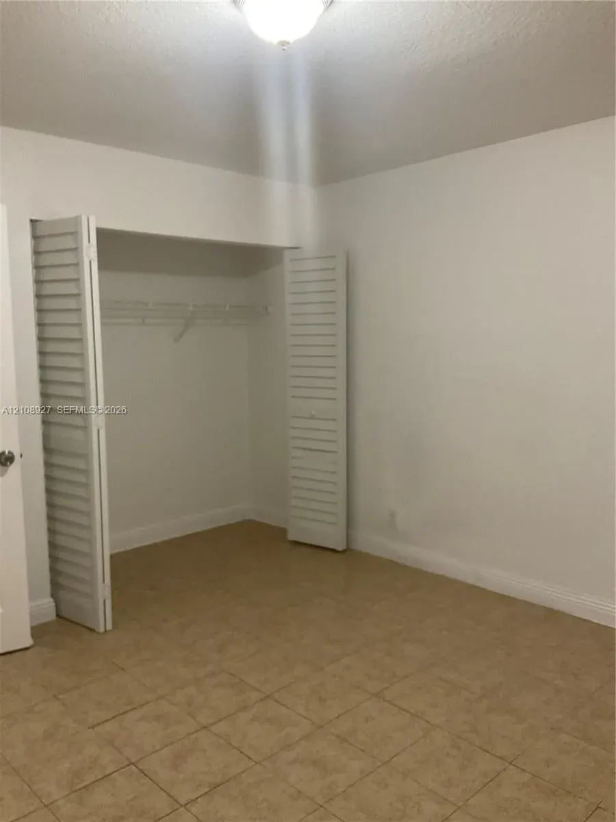 110 SE 2nd Street 110, Hallandale Beach, FL 33009