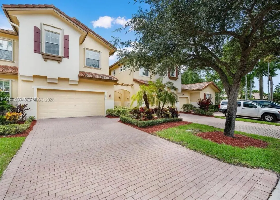 5774 NW 120th Avenue, Coral Springs, FL 33076