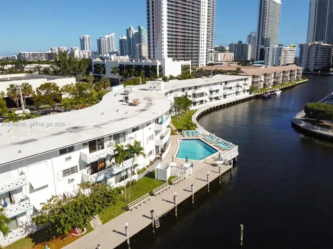 2500 Diana Drive 104, Hallandale Beach, FL 33009