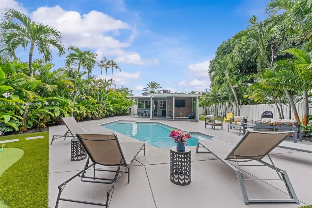 1955 Thomas Street, Hollywood, FL 33020