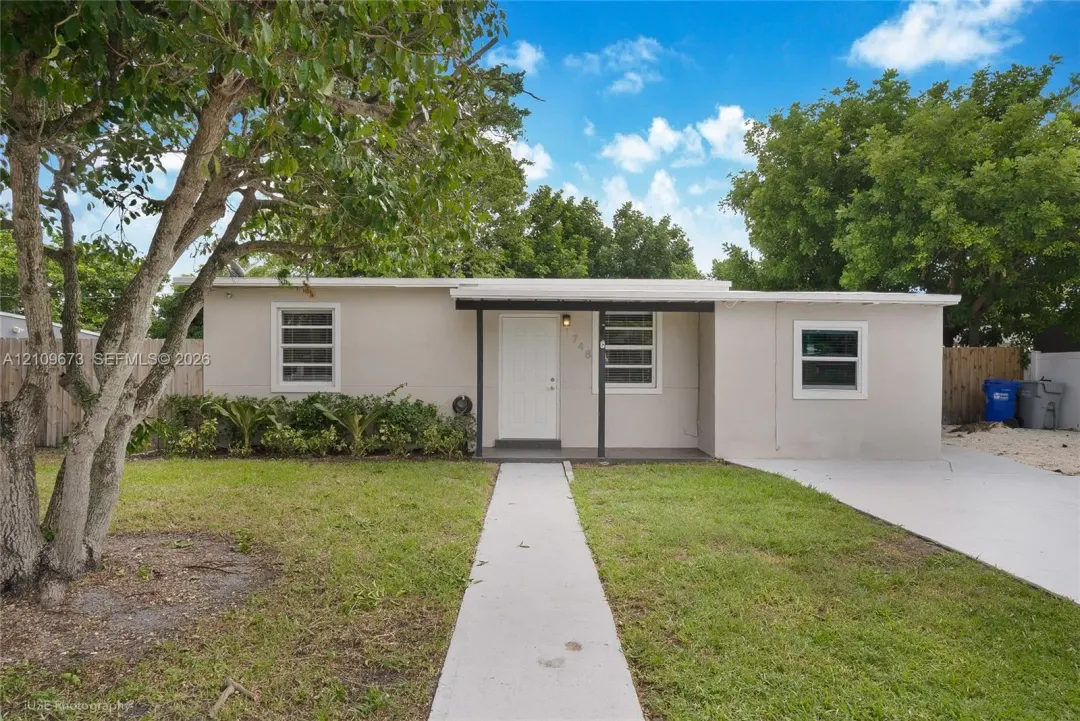 1748 NE 49th Street, Pompano Beach, FL 33064