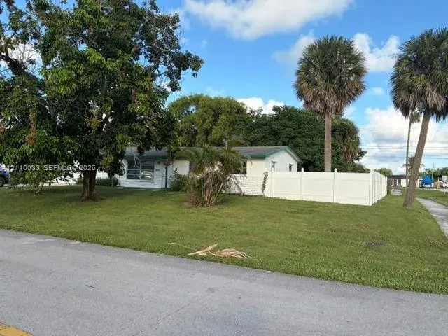 9442 Bellewood Street, Palm Beach Gardens, FL 33410