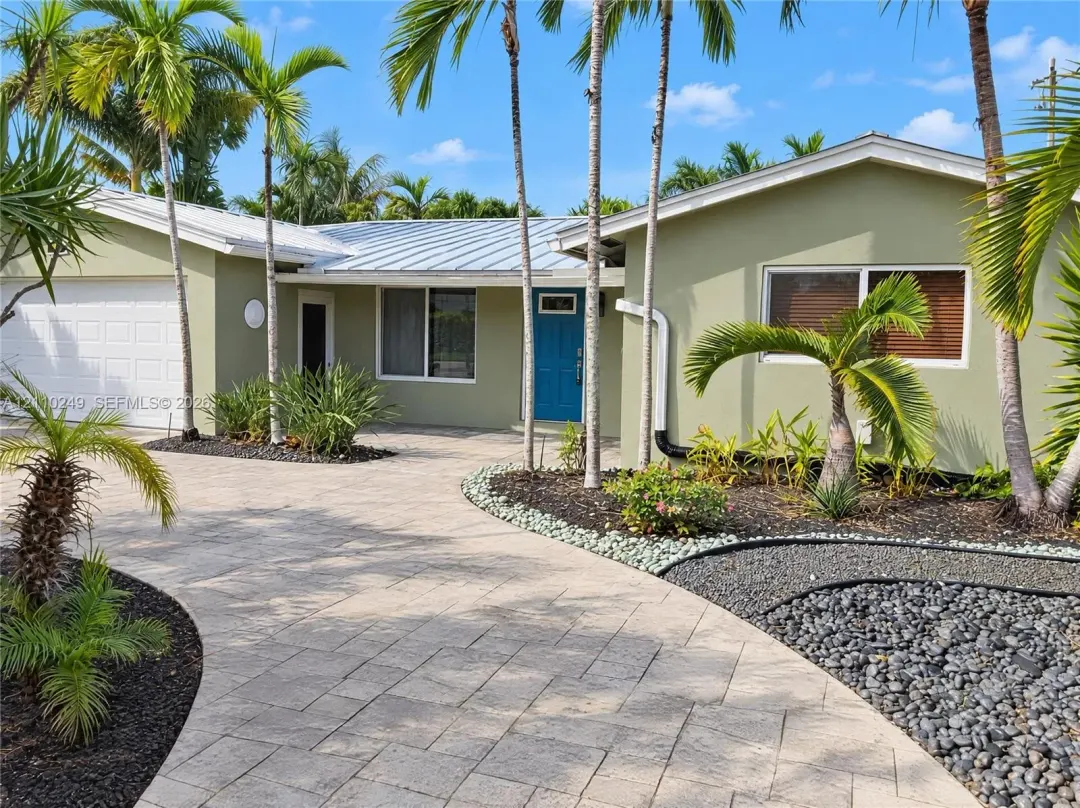 1825 NE 26th Drive, Wilton Manors, FL 33306