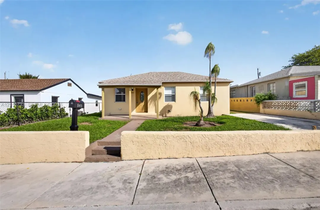 840 W 4th Street, Riviera Beach, FL 33404