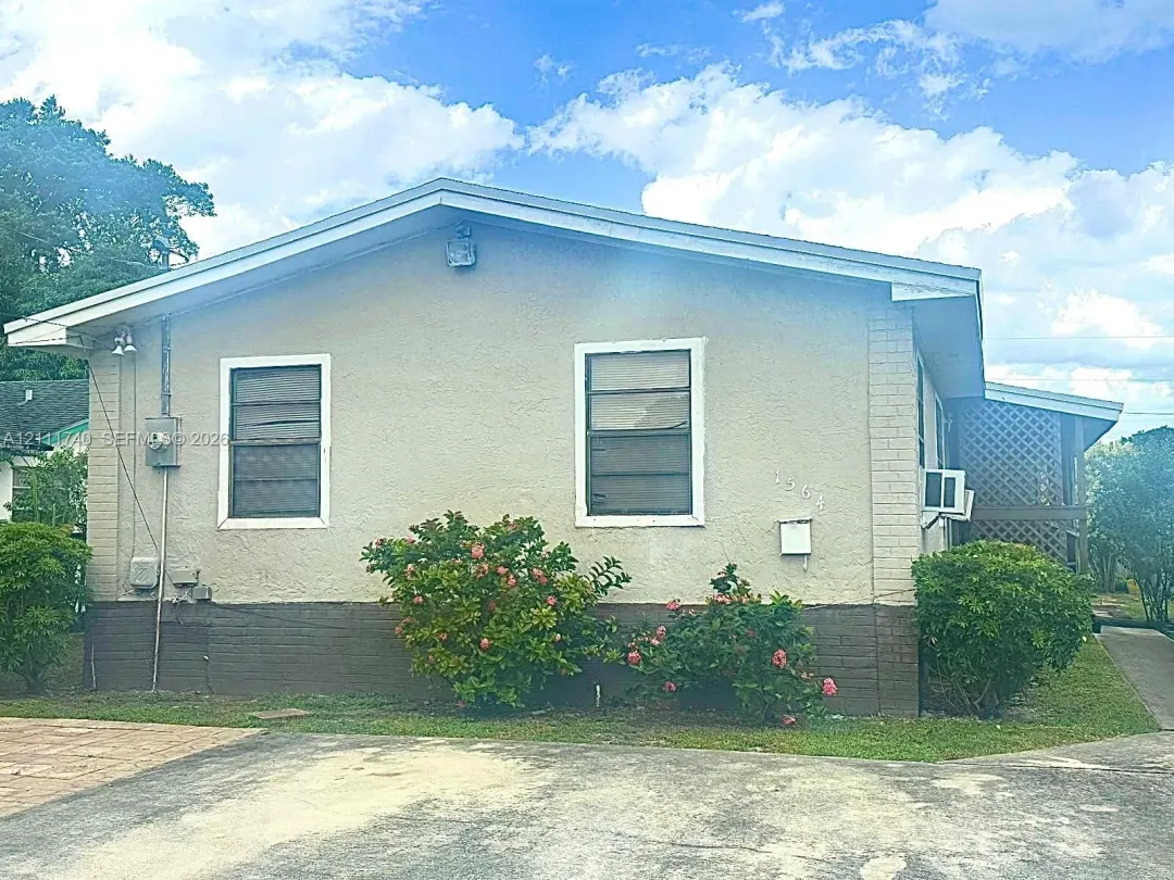 1564 W 20th Street, Riviera Beach, FL 33404