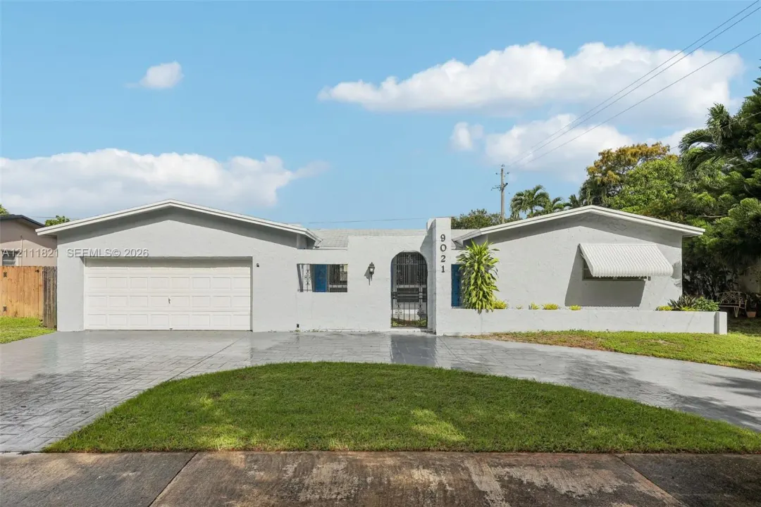 9021 SW 55th Court, Cooper City, FL 33328