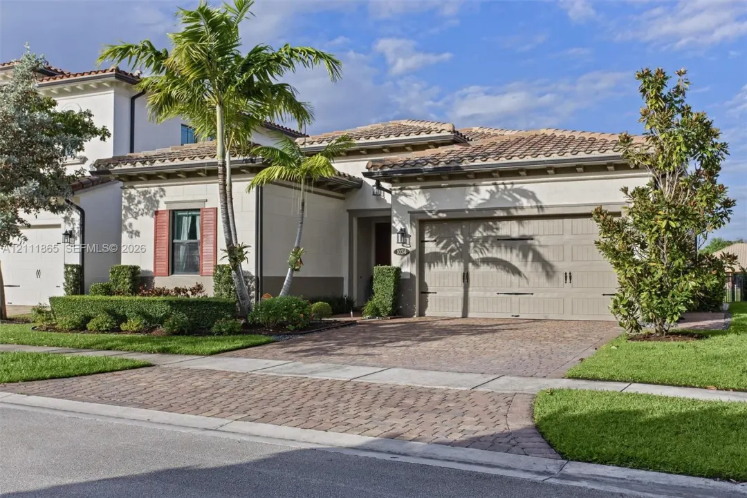 1034 SW 113th Avenue, Pembroke Pines, FL 33025