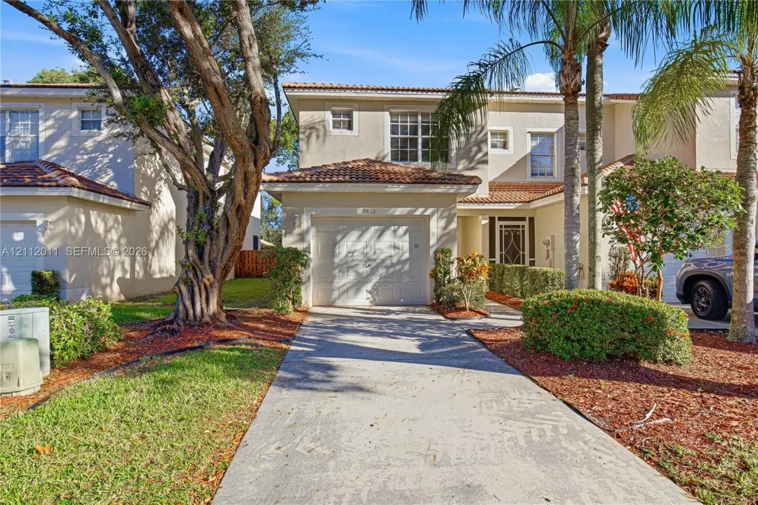 9815 Porta Leona Lane, Boynton Beach, FL 33472