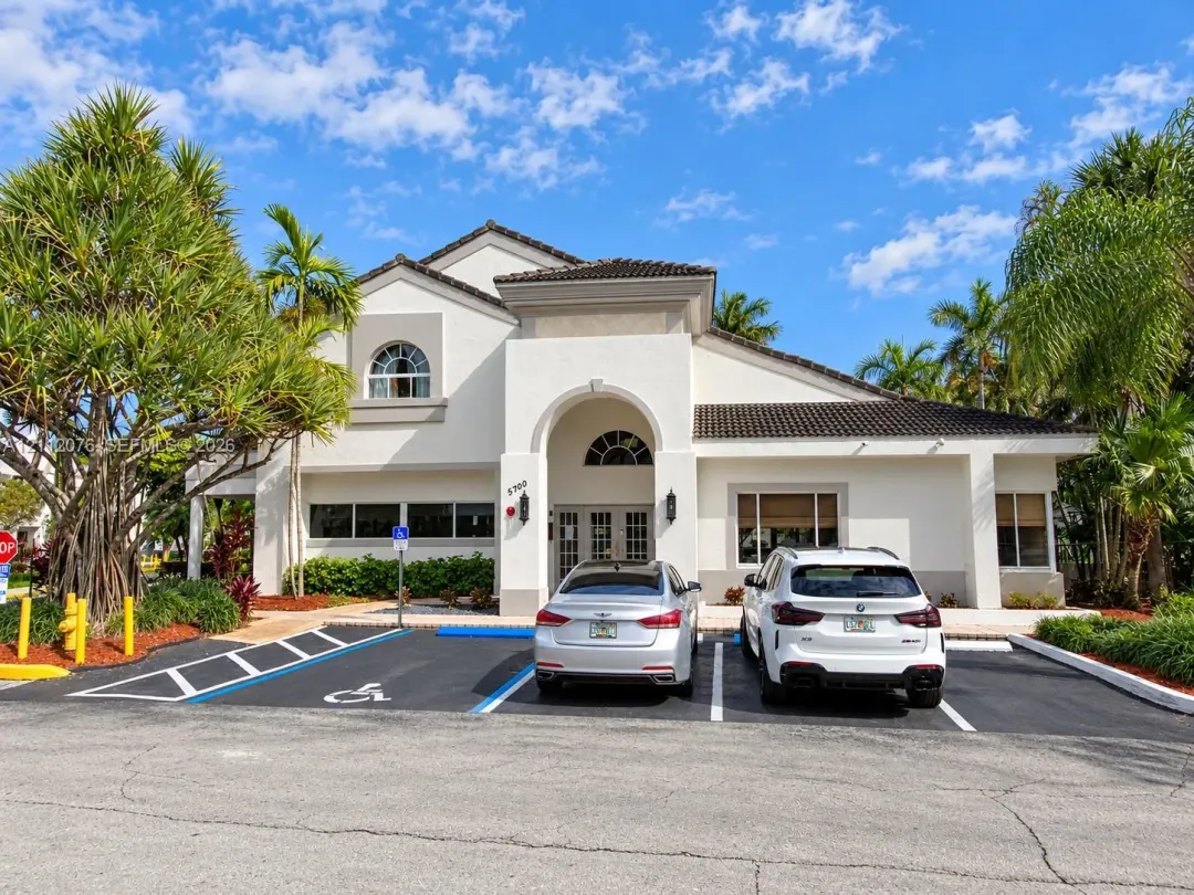 5780 Rock Island Road 357, Tamarac, FL 33319