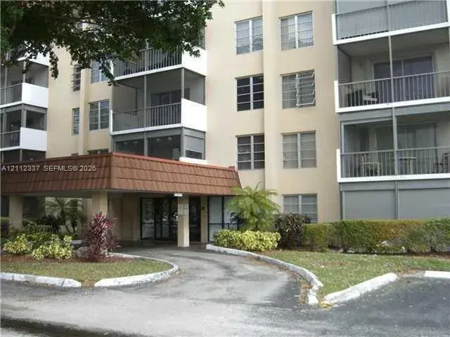 Address Withheld, Lauderhill, FL 33319