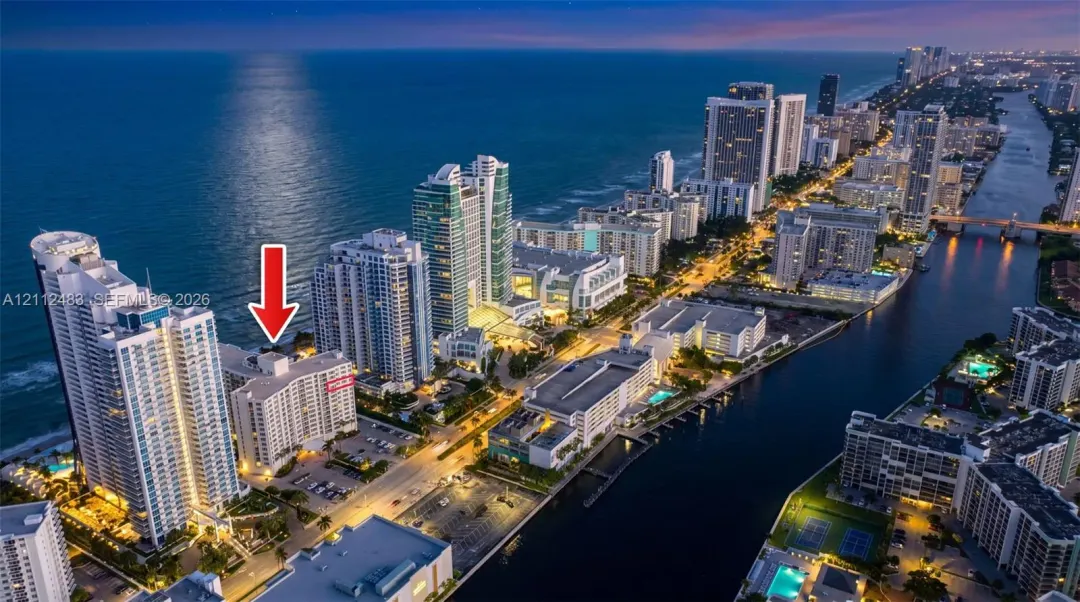 Address Withheld, Hollywood, FL 33019