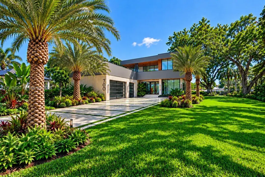 700 SW 12th Avenue, Fort Lauderdale, FL 33312