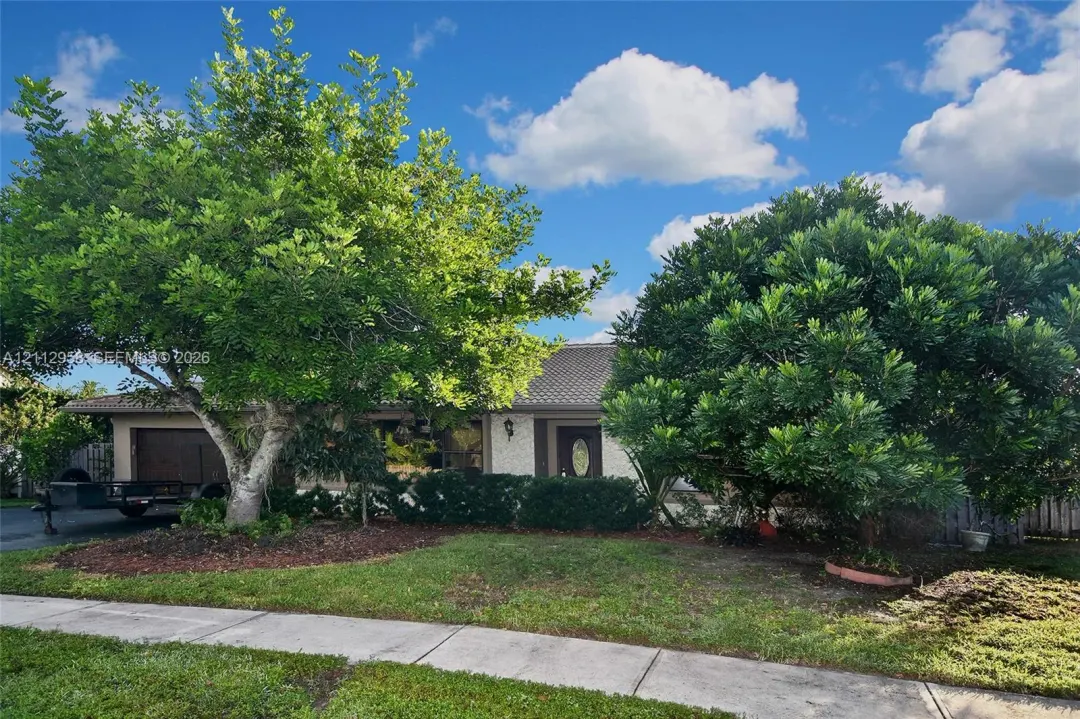 476 SW 169th Terrace, Weston, FL 33326
