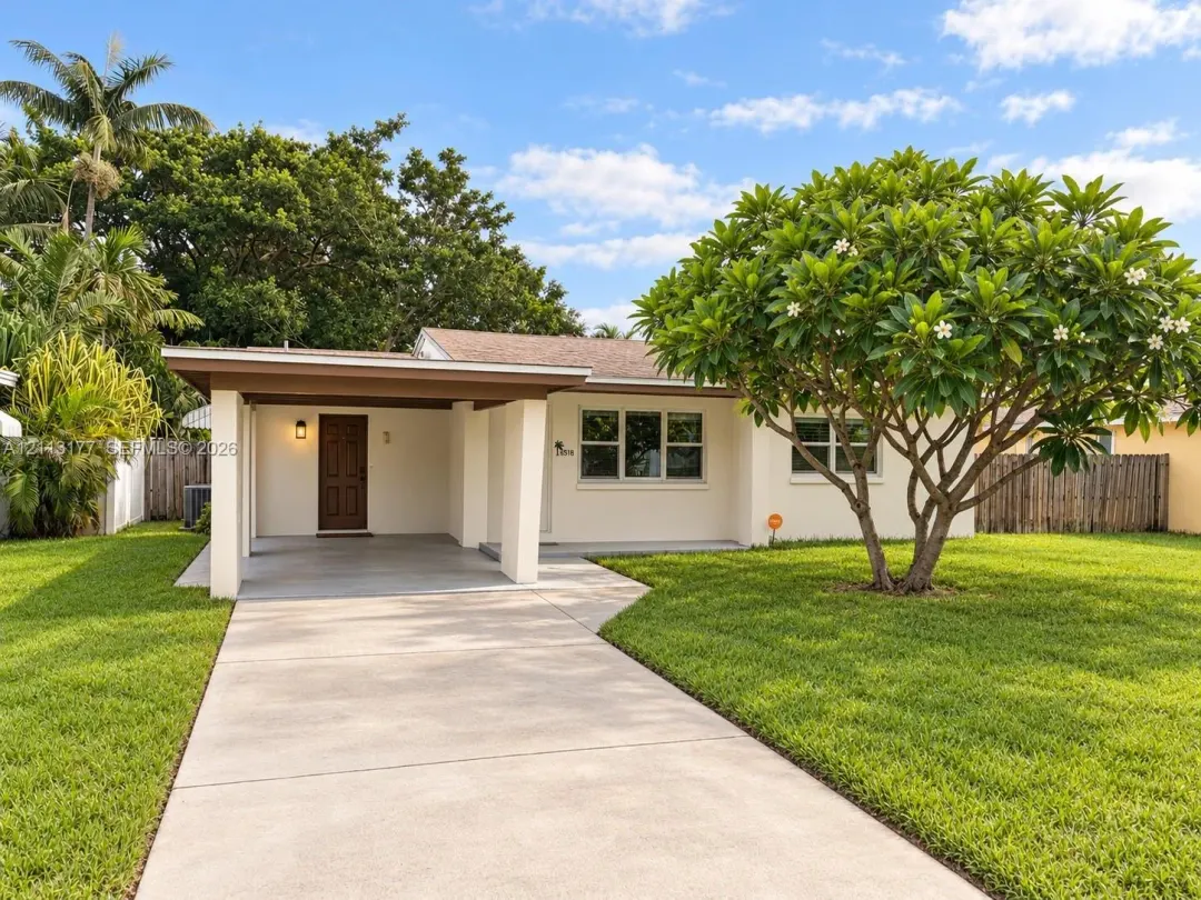 818 NW 7th Avenue, Dania Beach, FL 33004