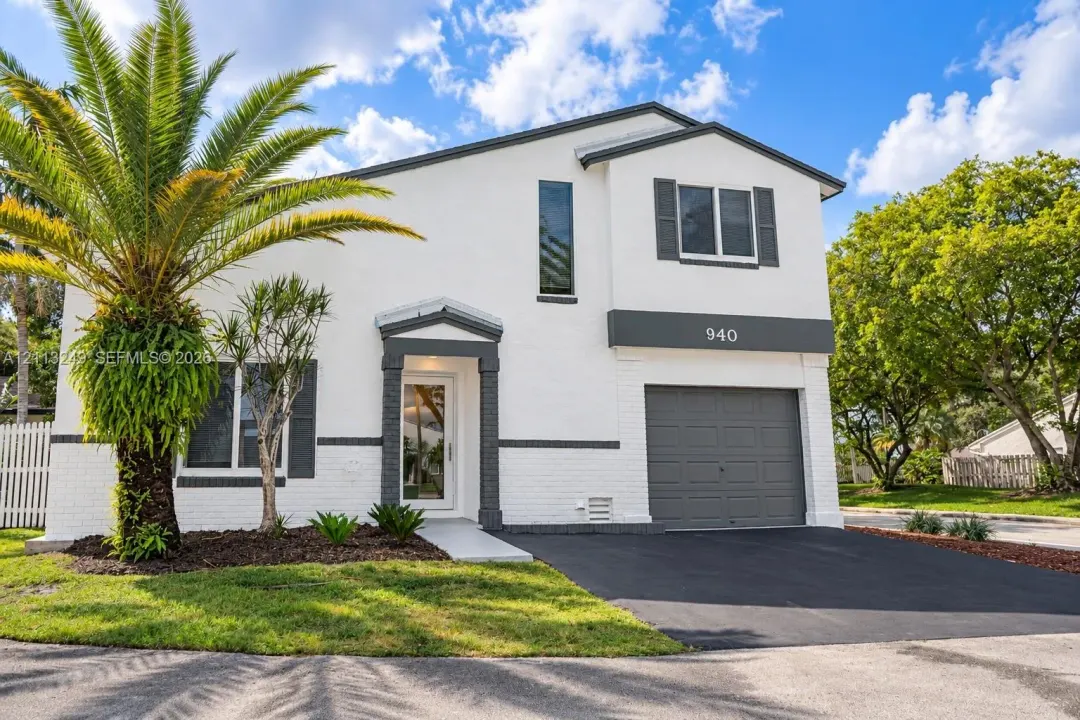 940 Cumberland Terrace, Davie, FL 33325