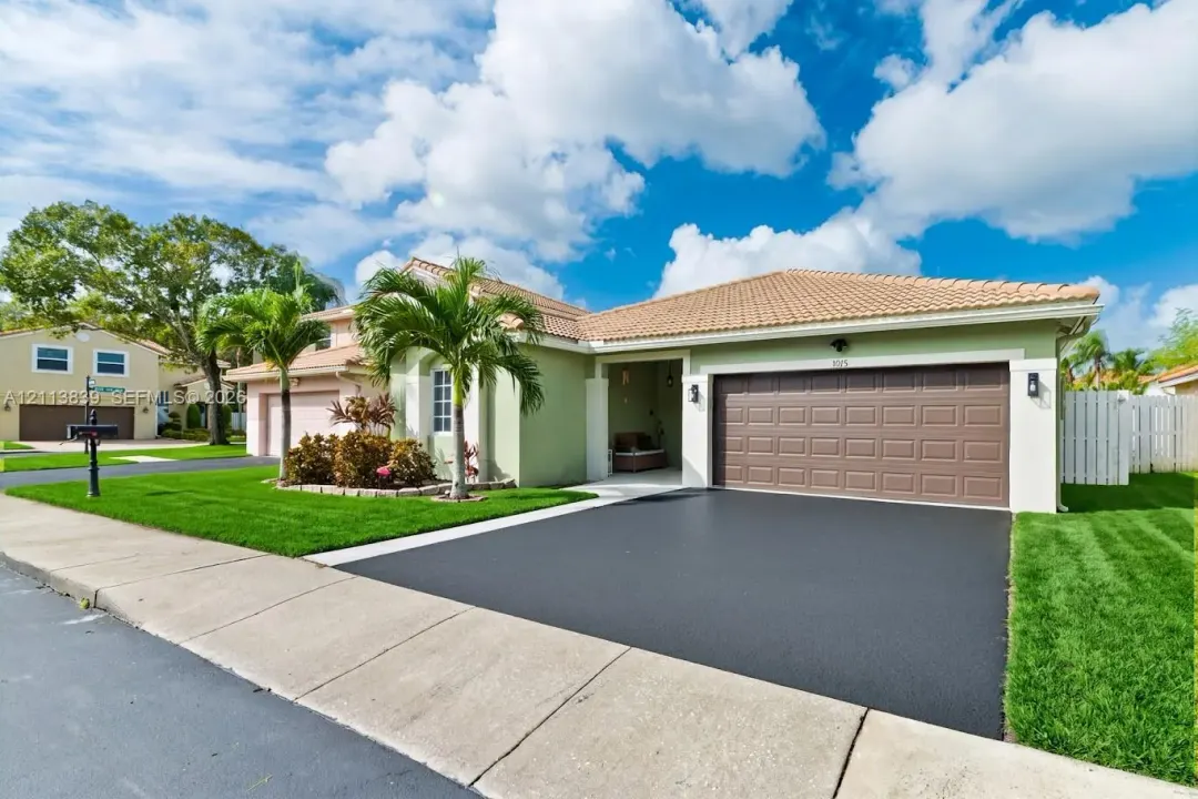 1015 NW 124th Terrace, Sunrise, FL 33323