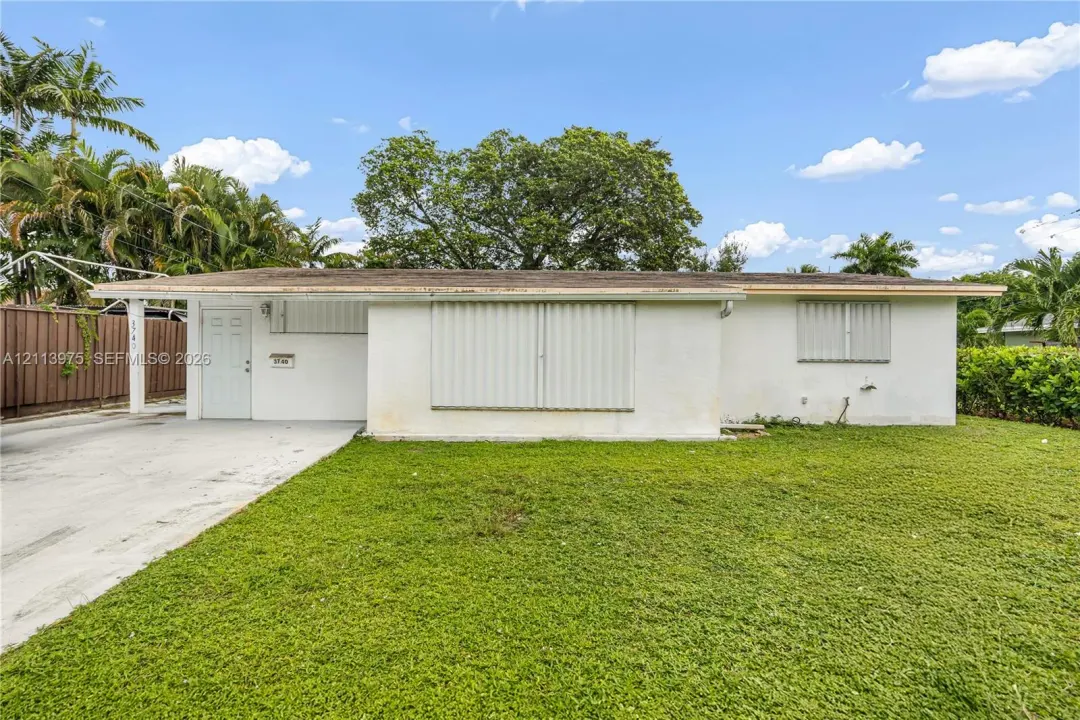 3740 NE 6th Avenue, Oakland Park, FL 33334