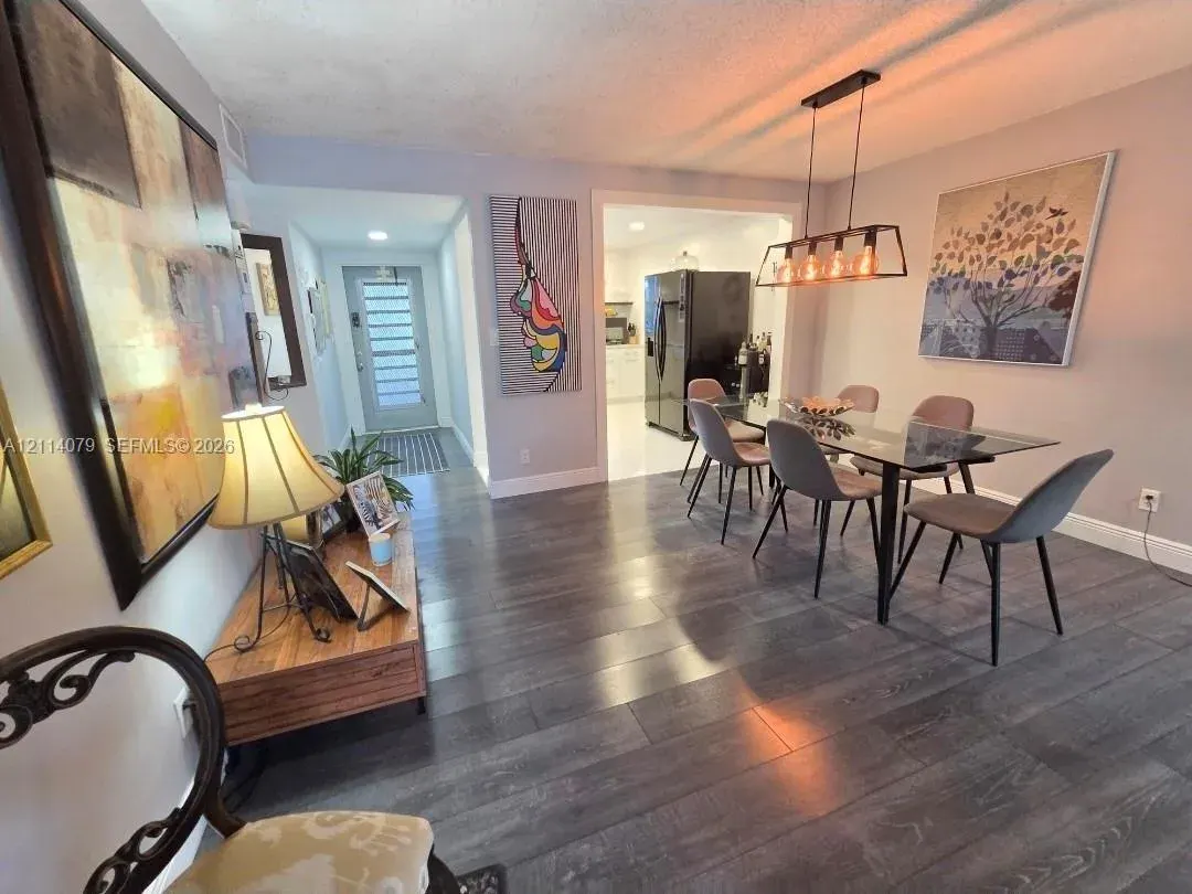 9241 Sunrise Lakes Boulevard 109, Sunrise, FL 33322