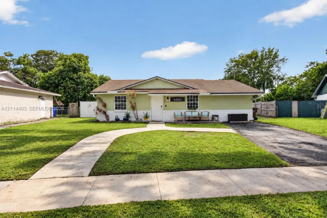8270 SW 7th Court, North Lauderdale, FL 33068