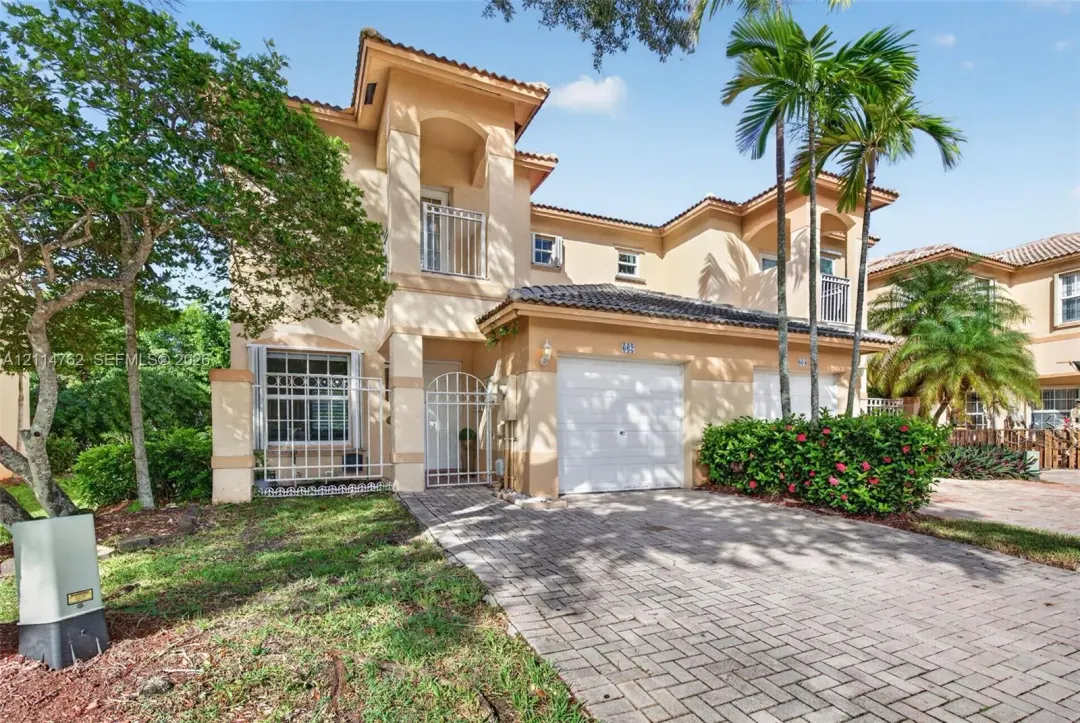 Address Withheld, Pembroke Pines, FL 33028