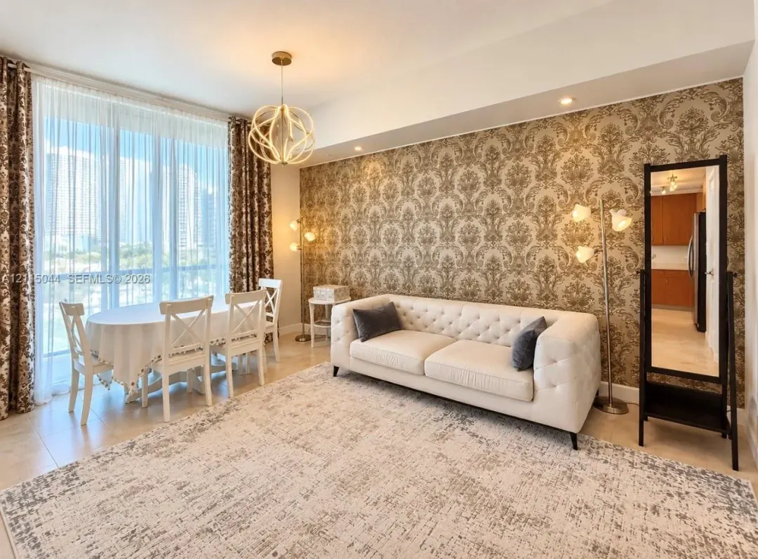 1945 S Ocean Drive 812, Hallandale Beach, FL 33009