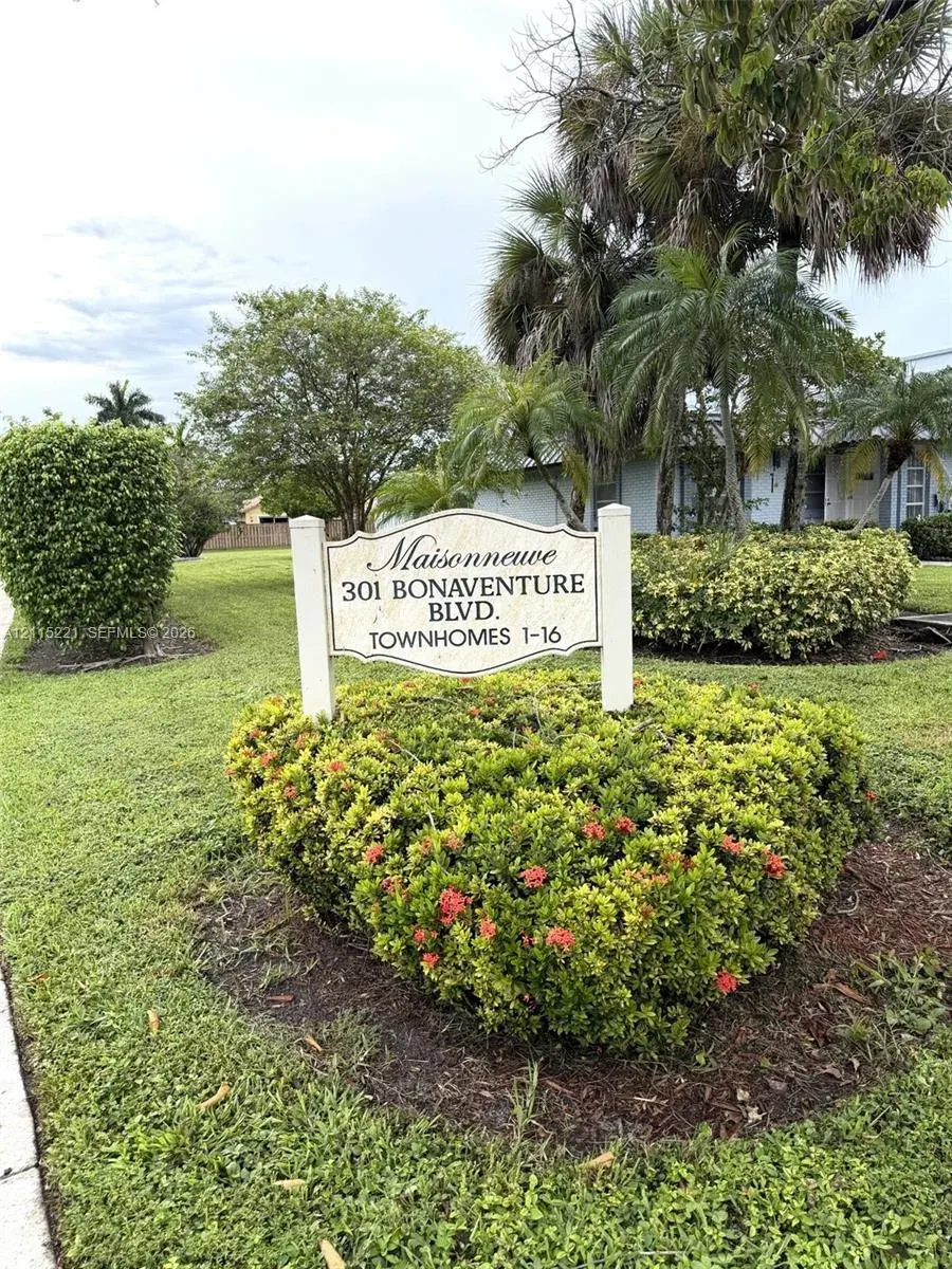 301 Bonaventure Boulevard 15, Weston, FL 33326