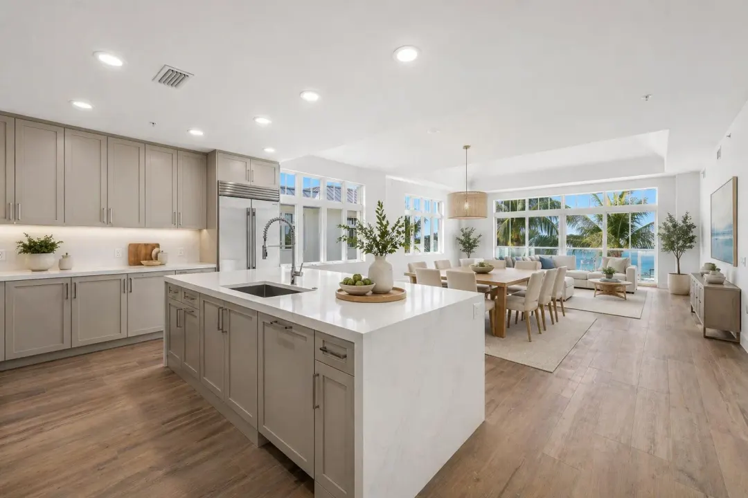 180 Lake Drive 2204, Palm Beach Shores, FL 33404