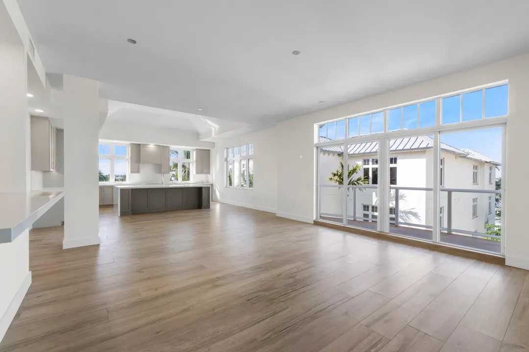 182 Lake Drive 5302, Palm Beach Shores, FL 33404