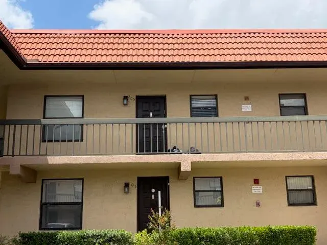 21906 Lake Forest Circle Apt 205, Boca Raton, FL 33433