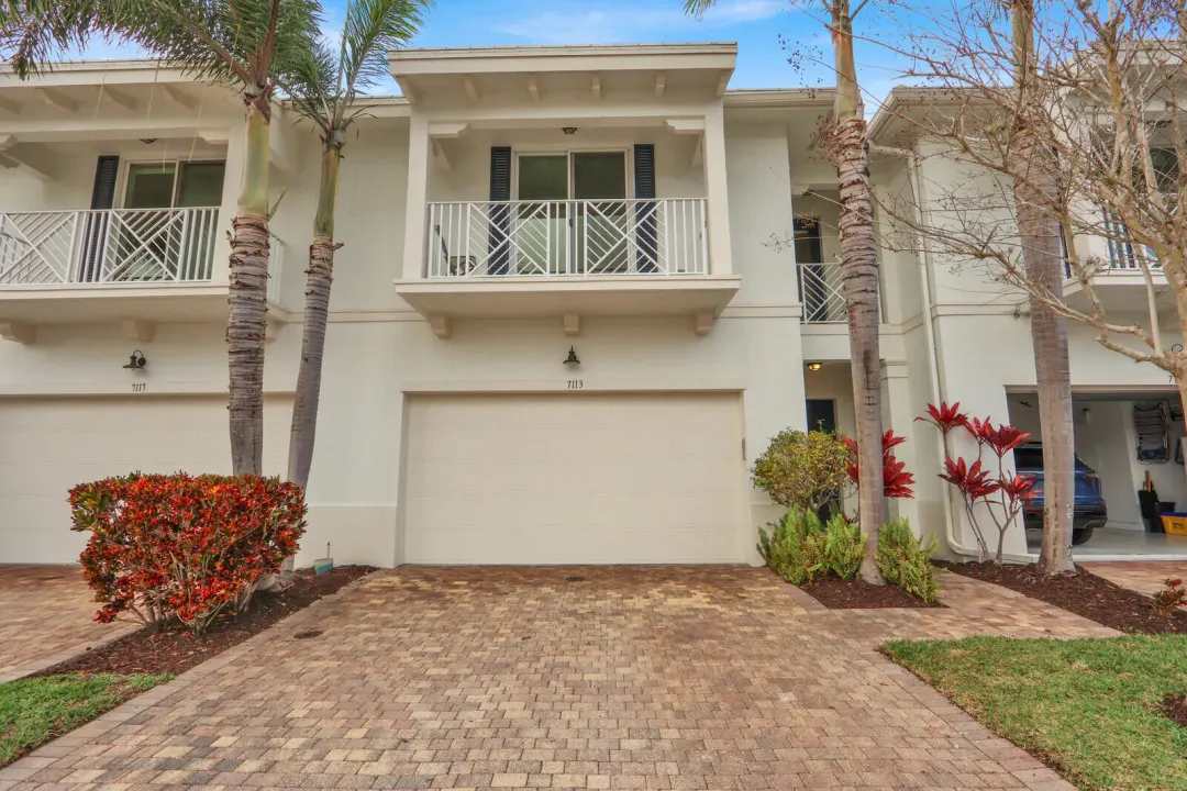 7113 Kensington Court, Palm Beach Gardens, FL, 33418