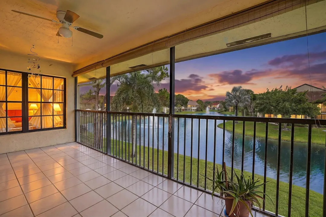 3283 Jog Park Drive, Greenacres, FL 33467