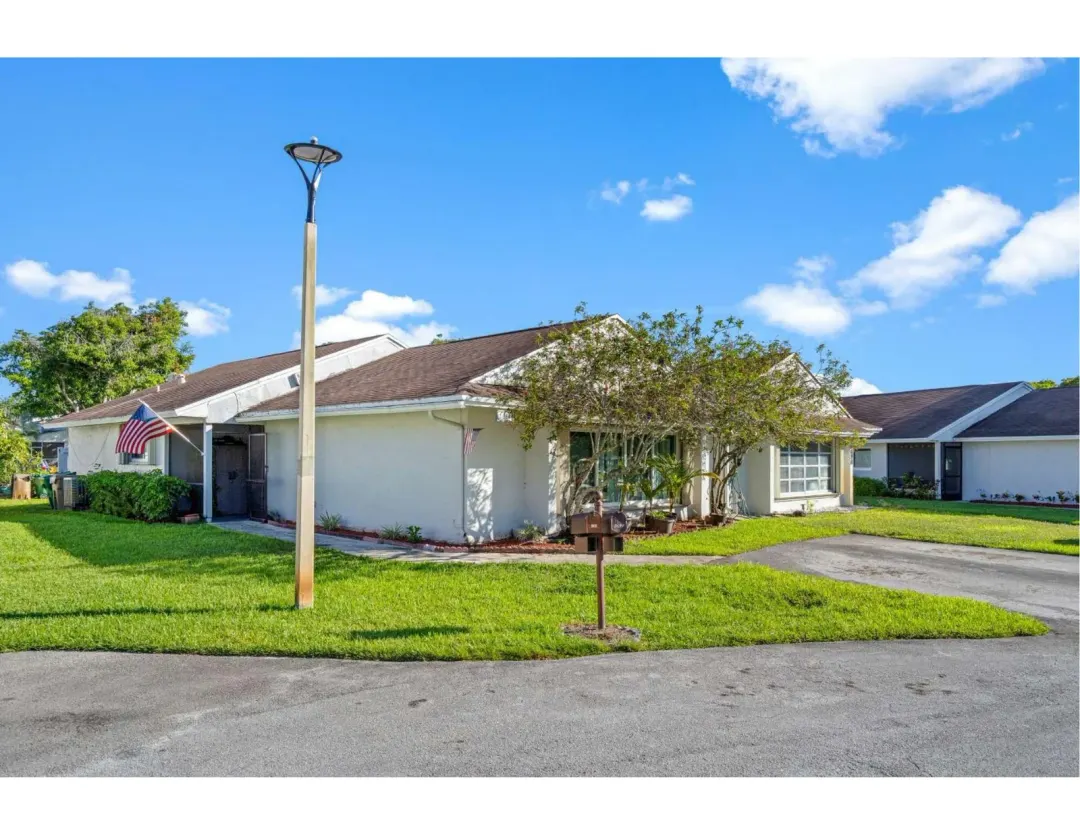 8634 Bridle Path Court, Unit 1, Davie, FL, 33328