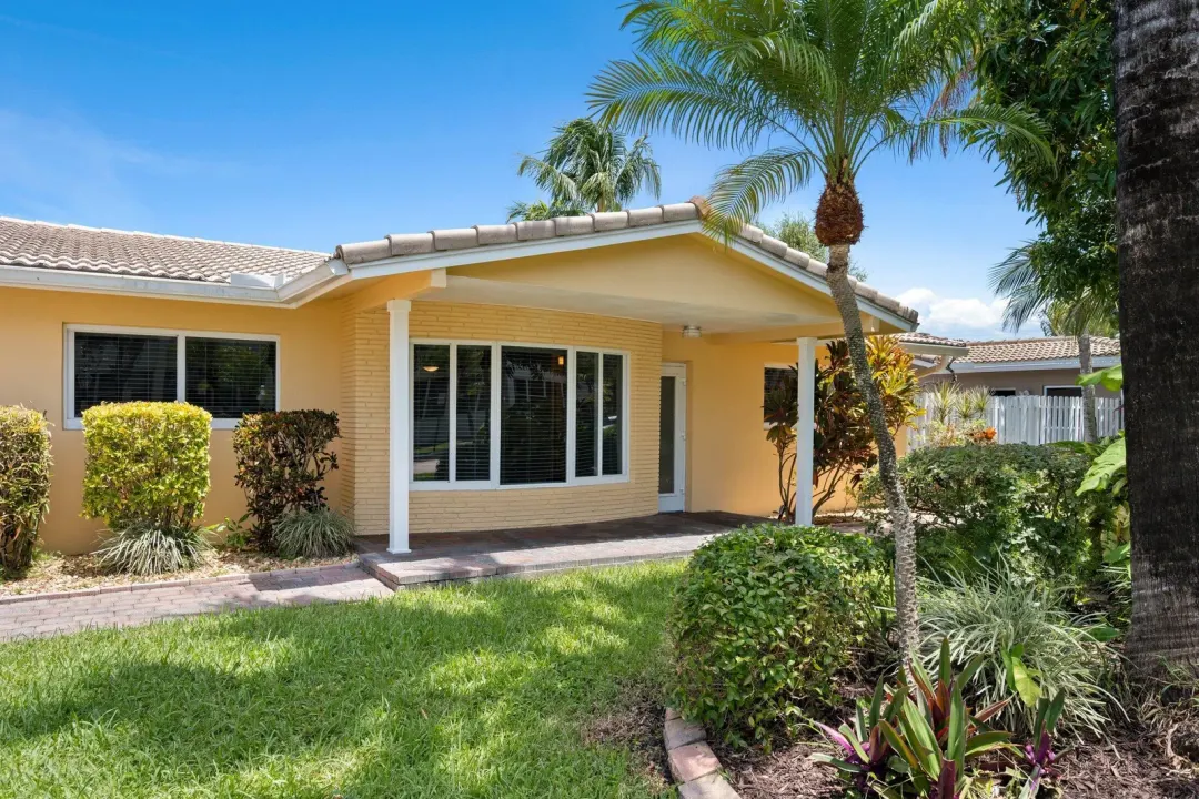 2265 SE 12th Street, Pompano Beach, FL 33062