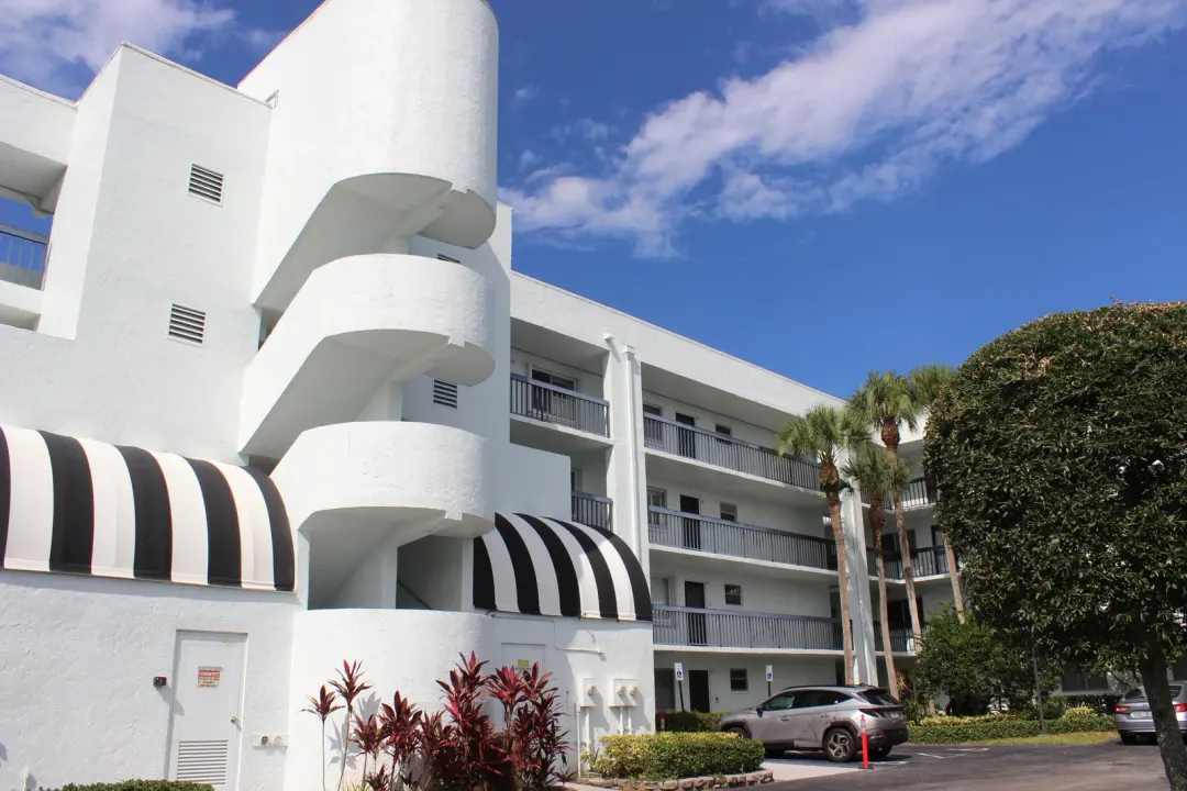 6698 N 10th Ave Avenue N, Unit 218, Lake Worth, FL, 33467