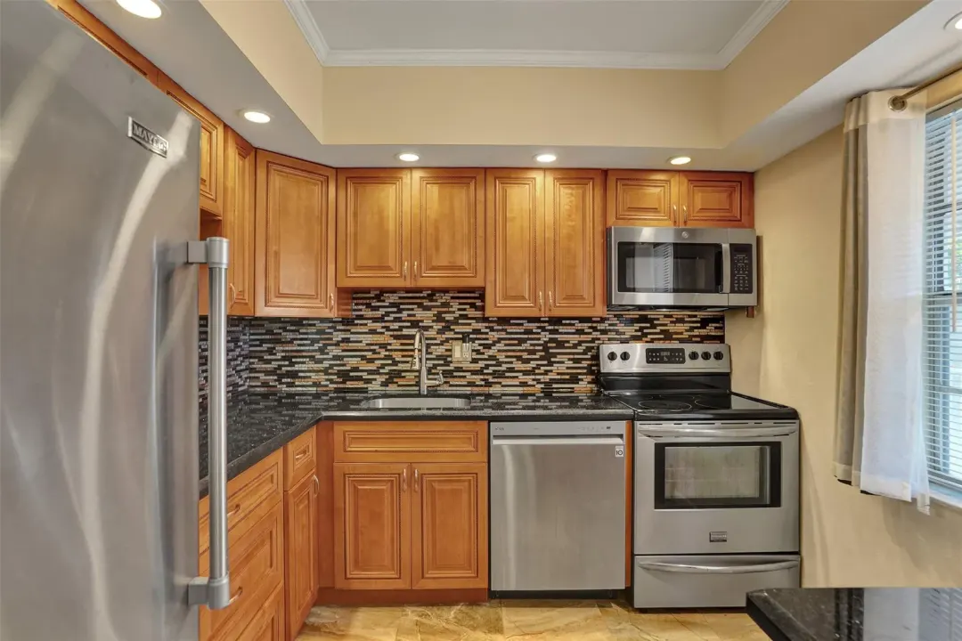 651 NW 80th Terrace, Unit 207, Margate, FL, 33063