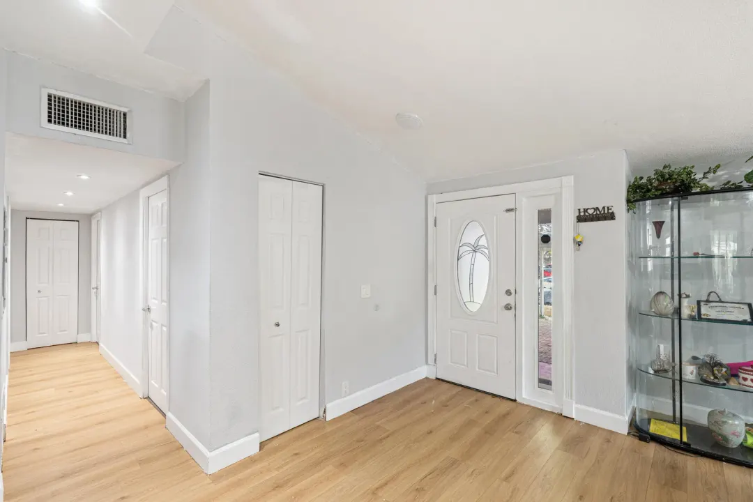 3872 Mackinac Road, Lake Worth, FL 33462