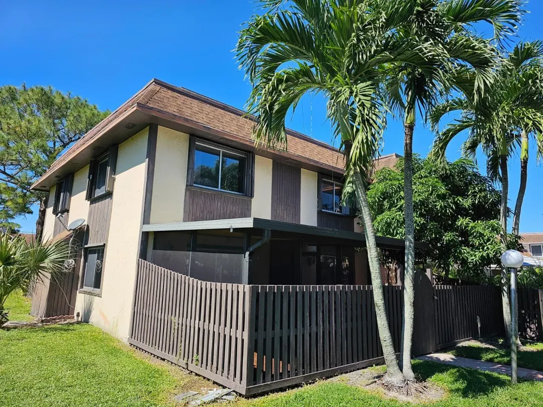 2148 Sherwood Forest Boulevard, Unit 4, West Palm Beach, FL, 33415