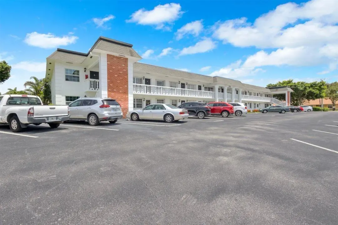 10000 Meridian Way N, Unit 15, Palm Beach Gardens, FL, 33410