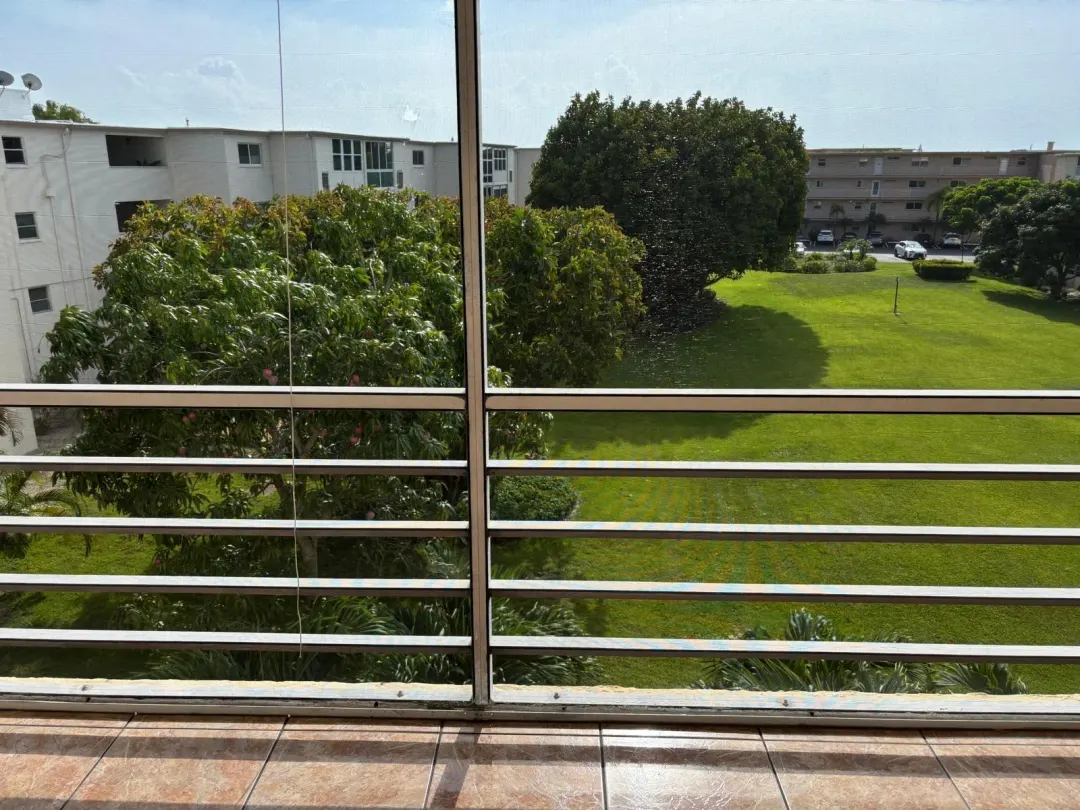 2615 NE 3rd Court, Unit 402, Boynton Beach, FL, 33435
