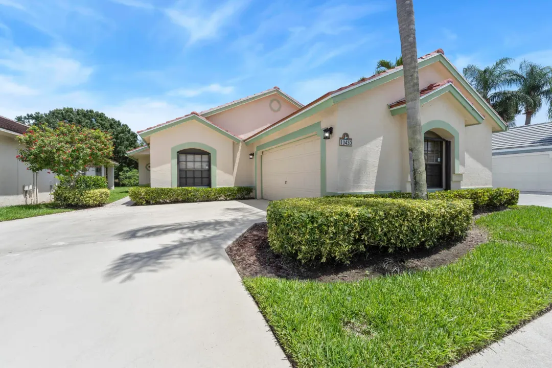 10430 Lexington Circle S, Boynton Beach, FL 33436