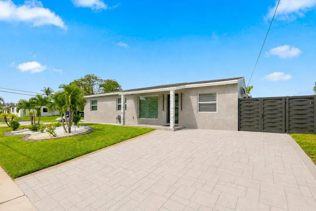 2331 SW 50th Terrace, Fort Lauderdale, FL 33317