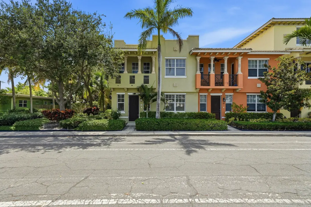 219 N L Street, Unit 100, Lake Worth Beach, FL, 33460
