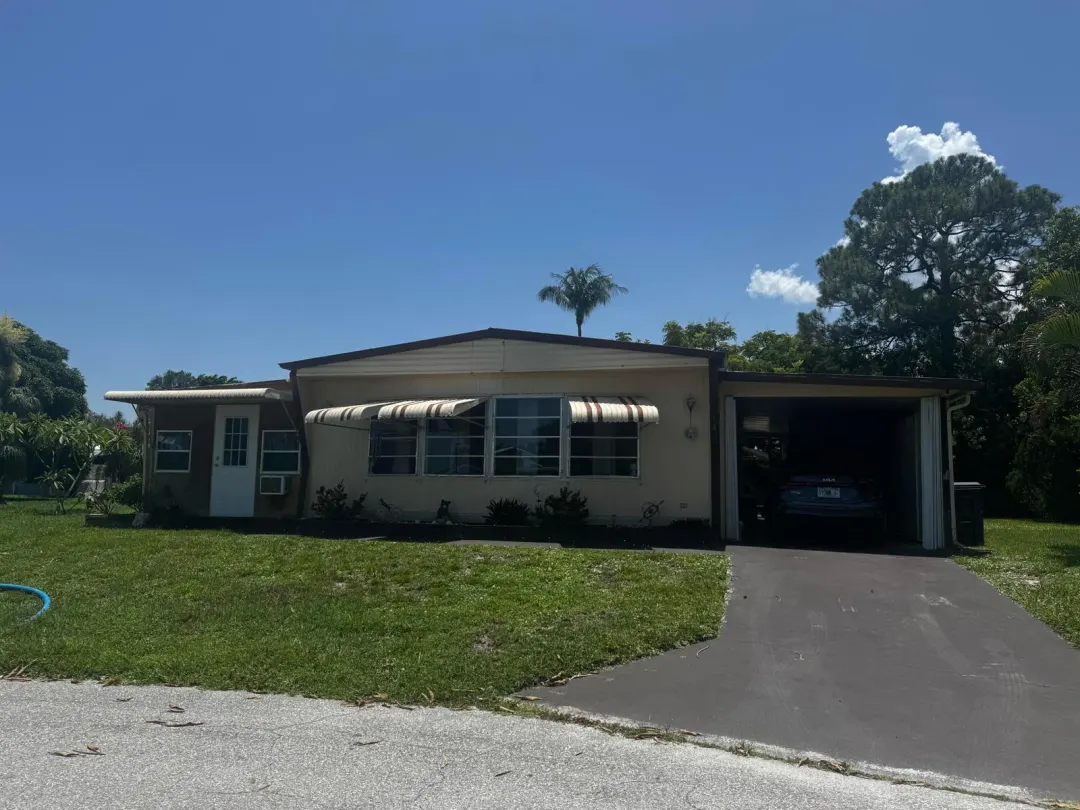 6165 N Joshua Lane, Lantana, FL 33462