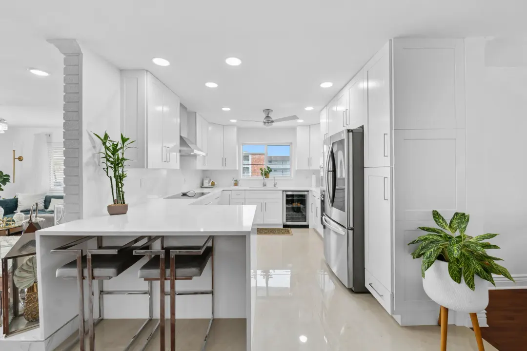 1040 Crystal Lake Drive, Unit 4, Deerfield Beach, FL, 33064