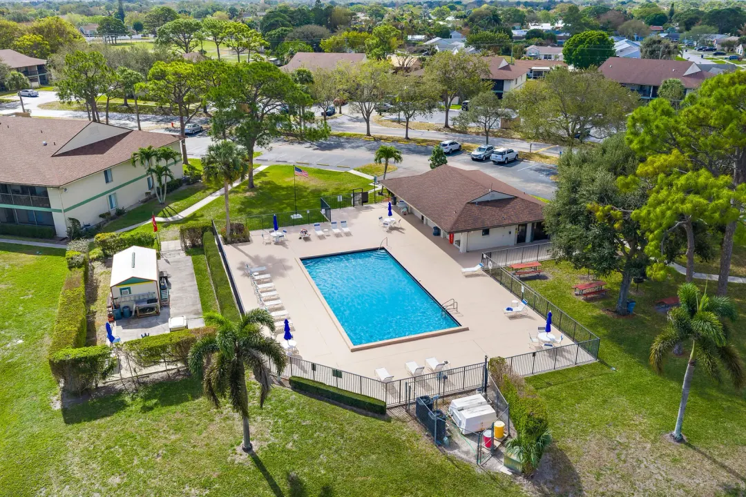 6495 E Chasewood Drive E, Unit E, Jupiter, FL, 33458