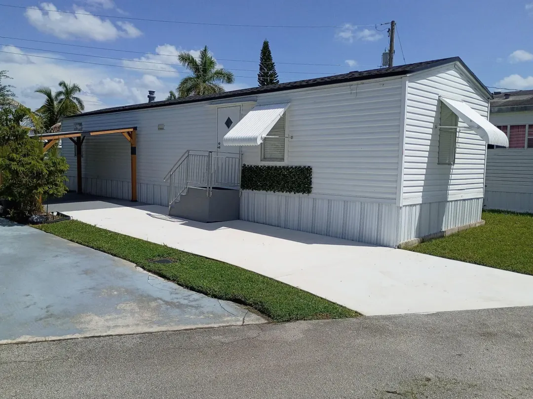 8517 SW 17th Court, Davie, FL, 33324