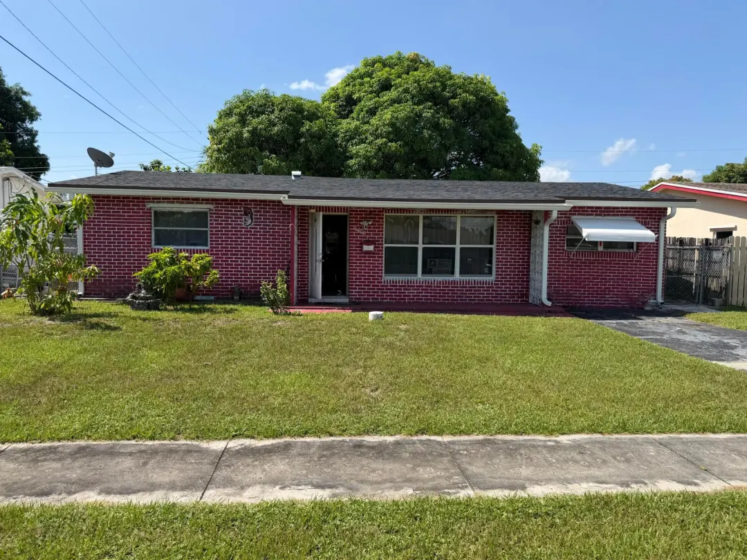 6600 NW 24th Court, Sunrise, FL 33313