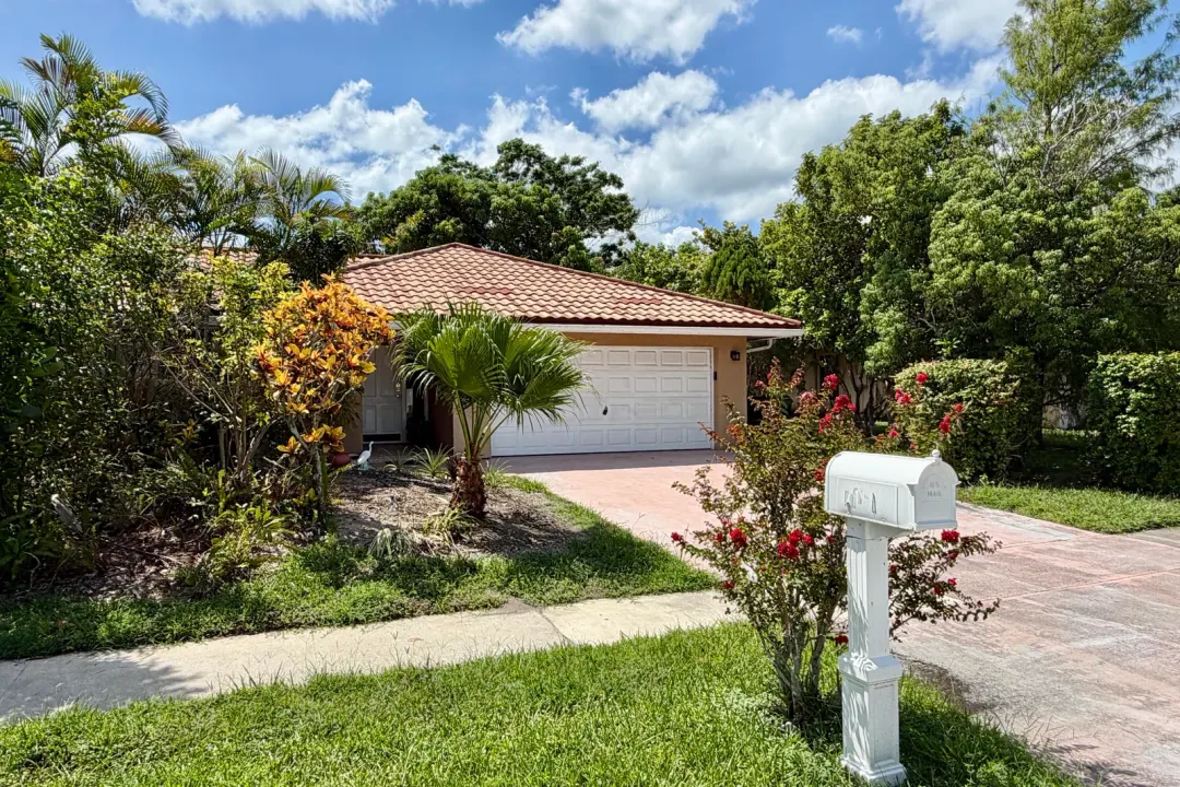 7160 NW 4th Avenue, Boca Raton, FL 33487