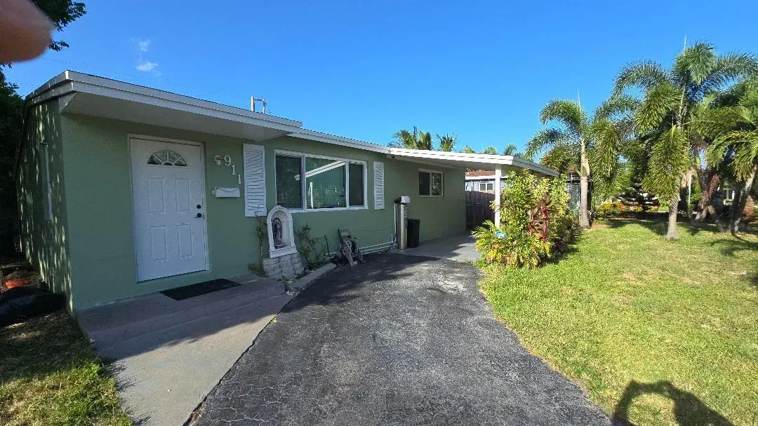 911 NE 58th Street, Oakland Park, FL, 33334
